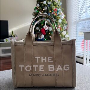 Marc Jacobs The Tote Bag - small